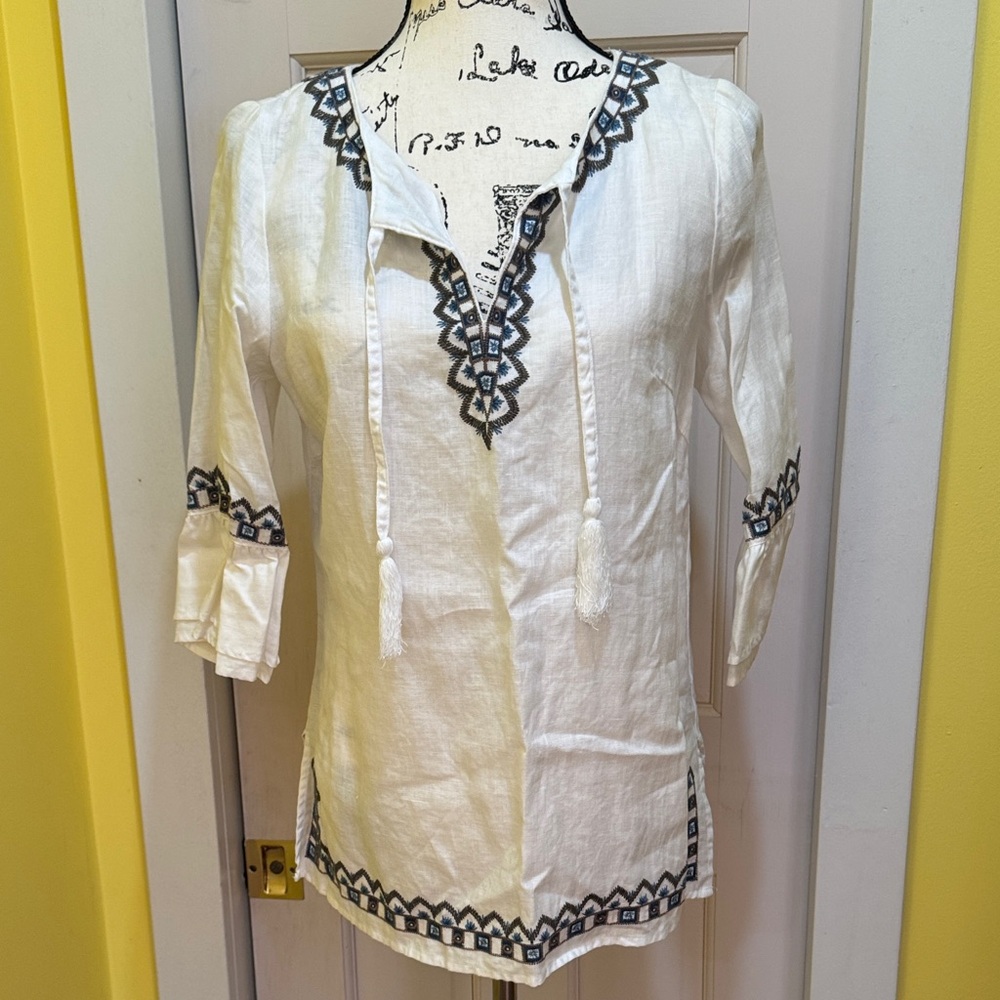 Carole Little White Tunic with Blue and Gray Embroidery